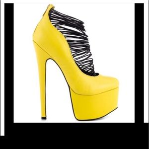 Yellow London Trash Ceres BRAND NEW